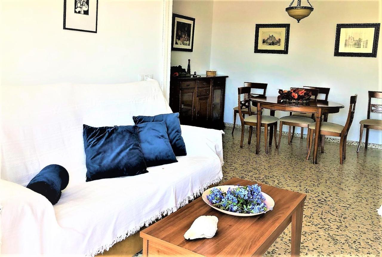 Salute To The Sea Apartment Nerja Bagian luar foto