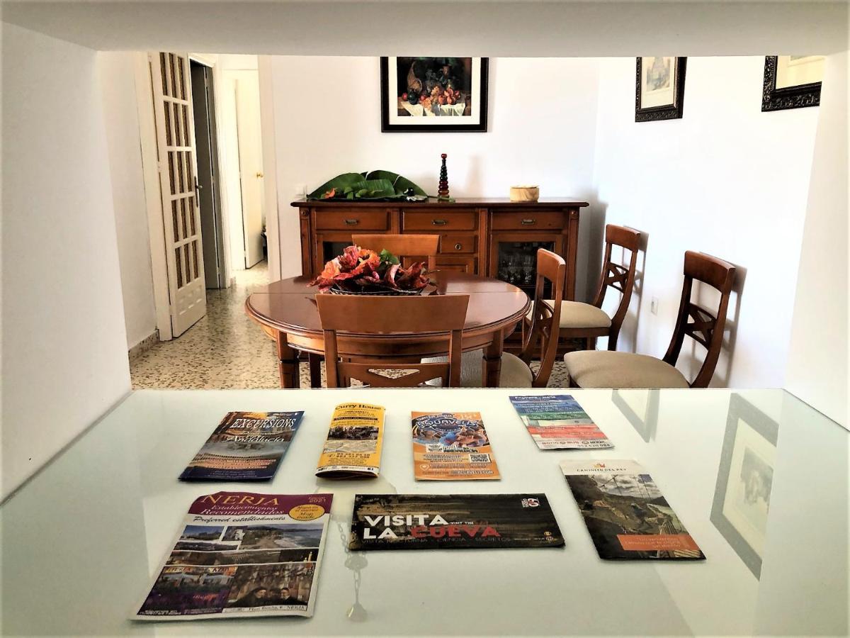 Salute To The Sea Apartment Nerja Bagian luar foto