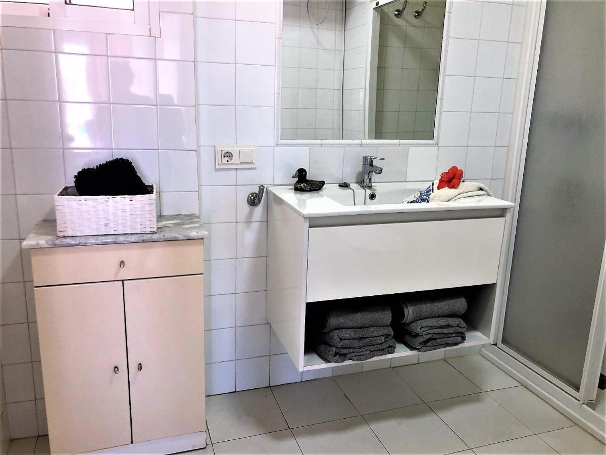Salute To The Sea Apartment Nerja Bagian luar foto