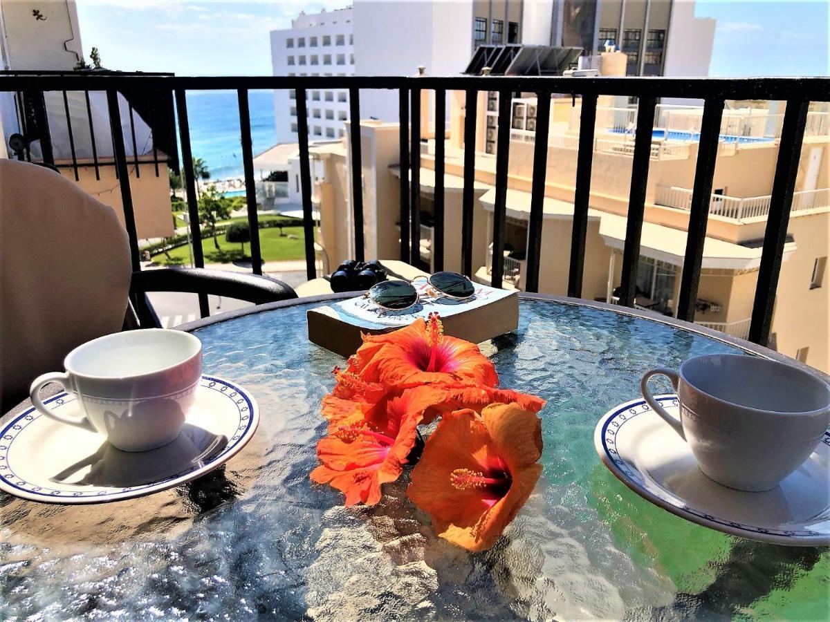 Salute To The Sea Apartment Nerja Bagian luar foto