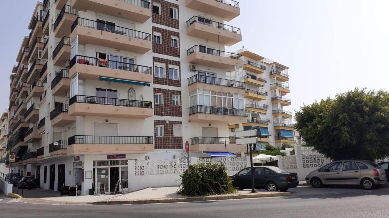 Salute To The Sea Apartment Nerja Bagian luar foto